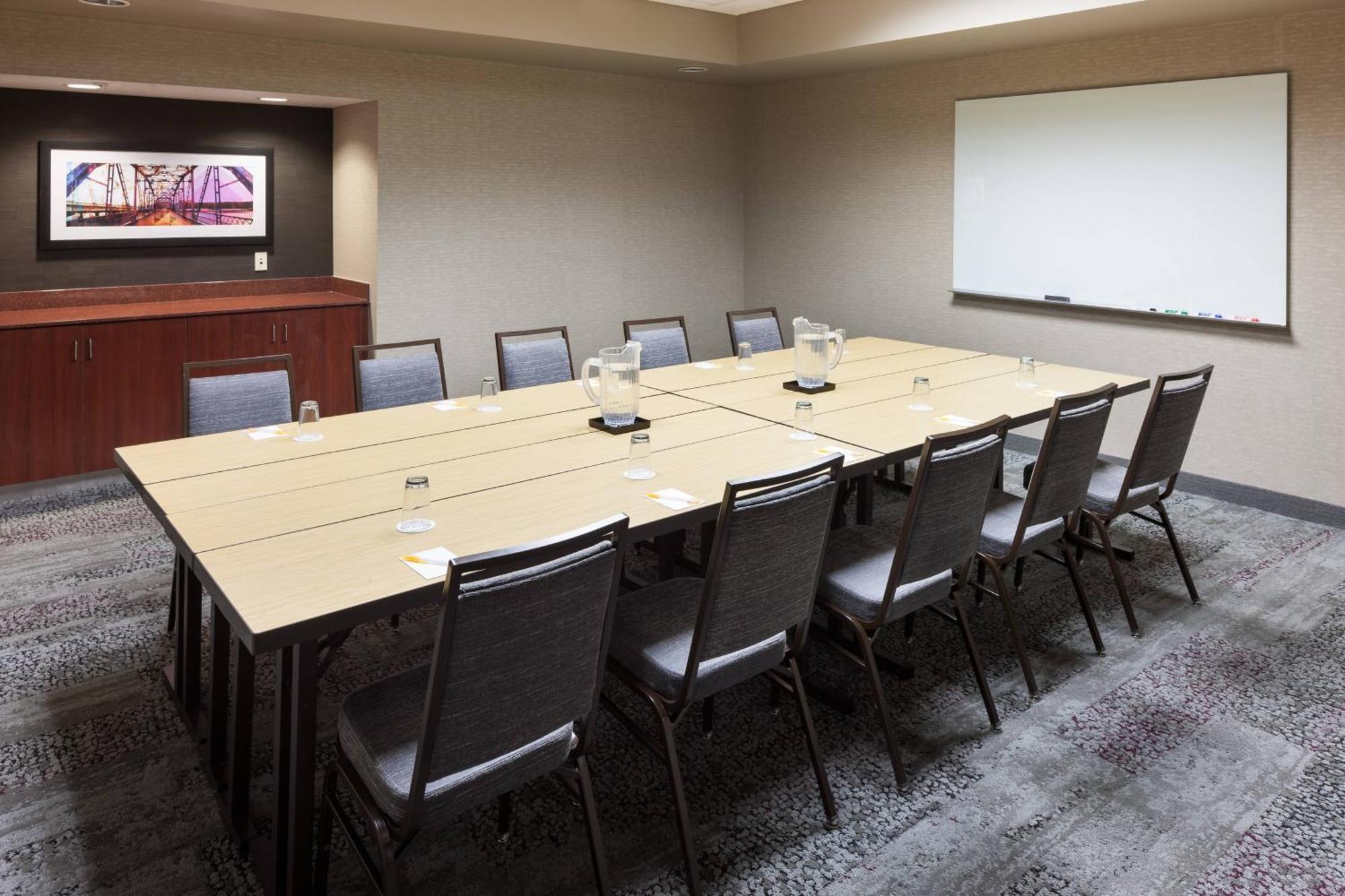 Courtyard By Marriott Birmingham Trussville Buitenkant foto