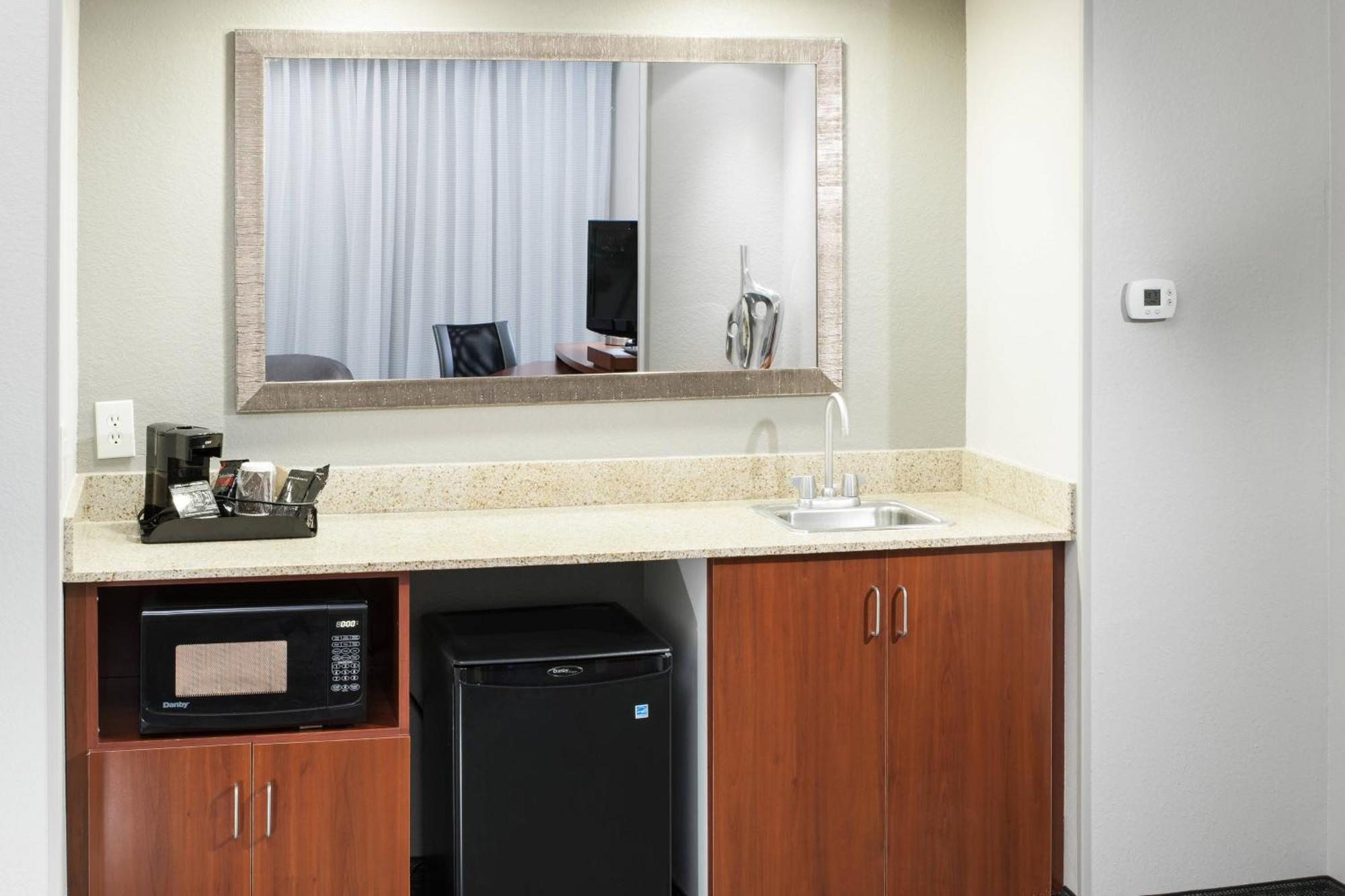 Courtyard By Marriott Birmingham Trussville Buitenkant foto