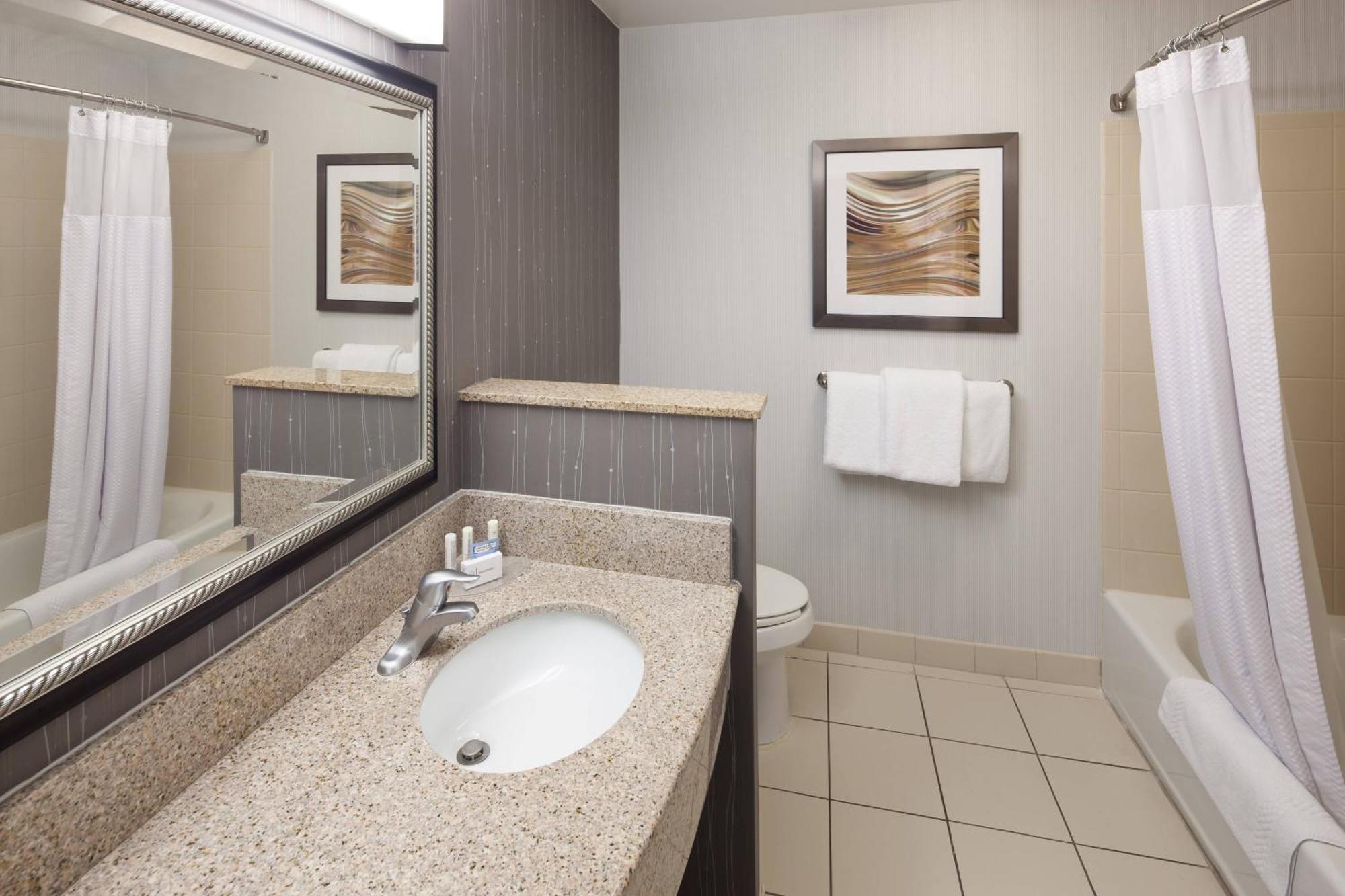 Courtyard By Marriott Birmingham Trussville Buitenkant foto
